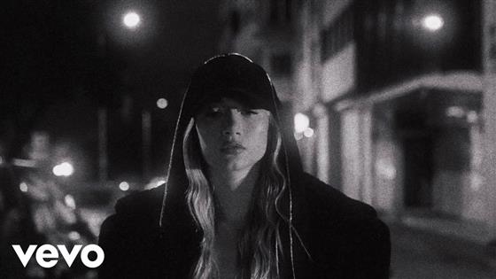 Aleyna Kalaycıoğlu SON GECE