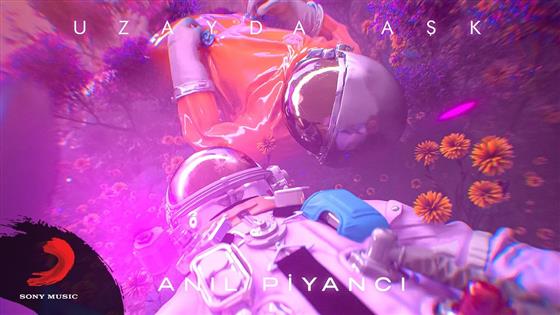 Anıl Piyancı Uzayda Aşk