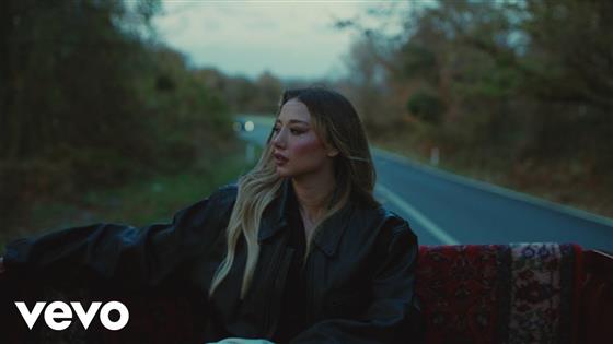 Aleyna Kalaycıoğlu DUR